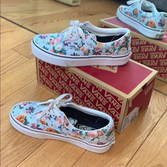 Vans Garden Floral - Picture 1 of 4